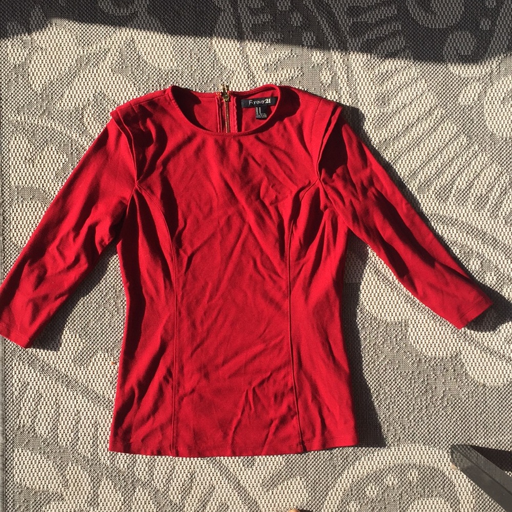 Forever 21 Red 3/4 Sleeve Shirt (Size M)